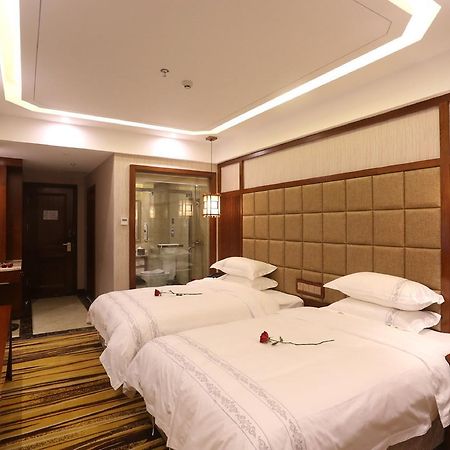 Mingshan Hotel Chengdu Exterior photo