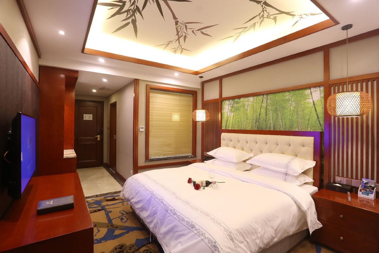 Mingshan Hotel Chengdu Exterior photo