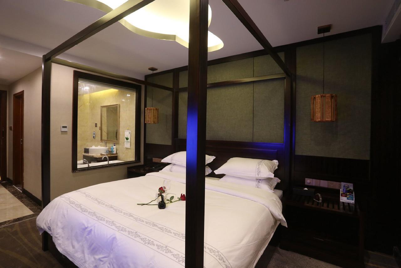 Mingshan Hotel Chengdu Exterior photo