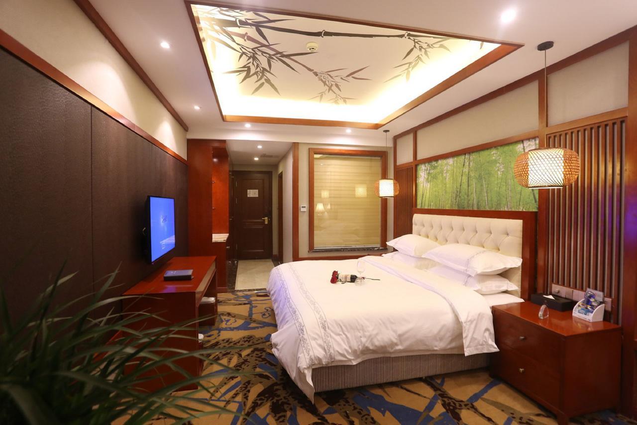 Mingshan Hotel Chengdu Exterior photo