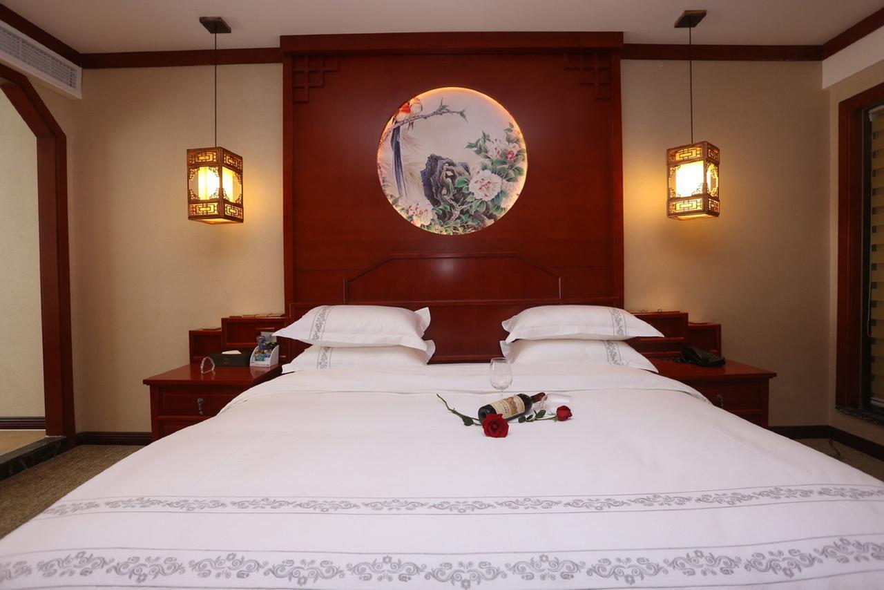 Mingshan Hotel Chengdu Exterior photo